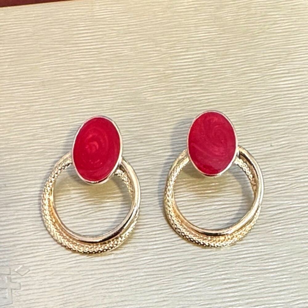 Vintage red enamel gold tone costume jewelry earrings statement artsy quirky